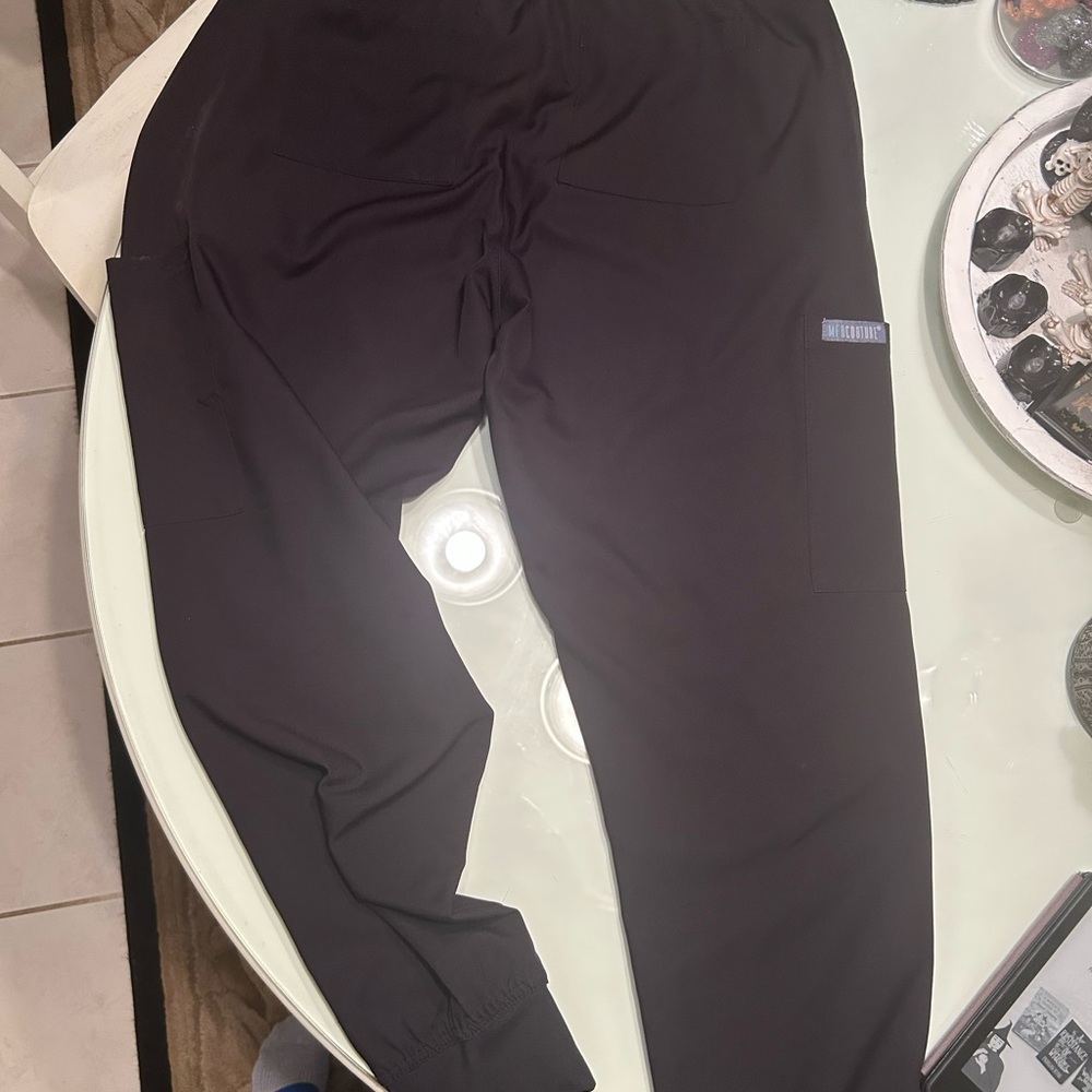 Set of Four Jogger Scrub Pants in Black, Gray, Blue, and Navy med couture - Picture 3 of 12